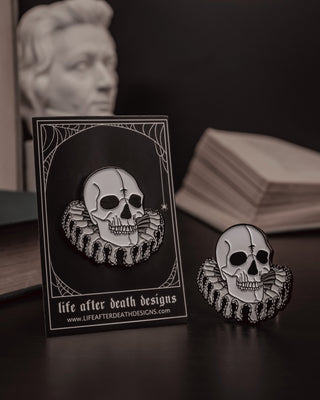 Enamel Pin - Elizabethan Skull - 1.5"